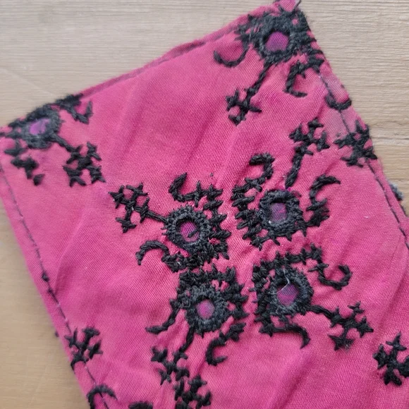 🎱🔮 Free People Boho Embroidered Repurposed vtg banjara hippie Wallet card case - Picture 11 of 16